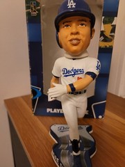 Andre Ethier Rare Pennant Base Bobblehead as is please carefully check photos