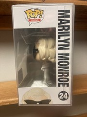 Marilyn Monroe Hollywood Exclusive Funko Pop Figure #24 In Soft Protector