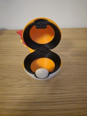 Pokémon Charmander Poké Ball Functional