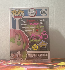 Funko Pop! Animation Mitsuri Kanroji #1306 Glow Fundom Excl Auto