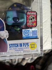 Stitch In PJ’s (GITD) (CCXPMX26) Funko Pop With PopShield Armor Hard Case Pop…