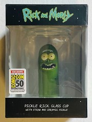 RICK & MORTY SDCC 2019 Exclusive PICKLE RICK GLASS CUP w/ Straw & Ceramic Pickle