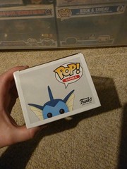Funko Pop! Vinyl: Pokémon – Vaporeon (Diamond Glitter) – SHARED STICKER