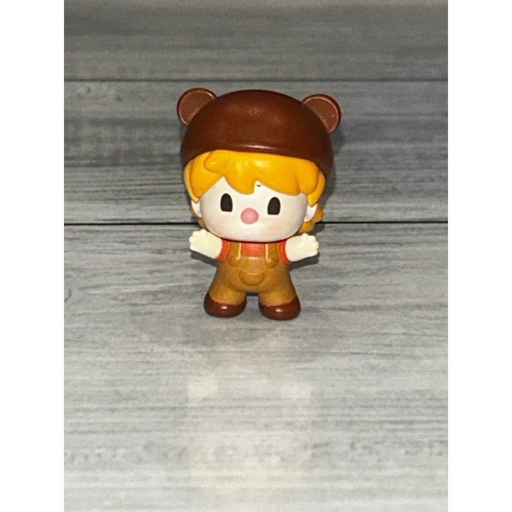 Pop Mart SWEET BEAN hugging series pop bean figure figurine