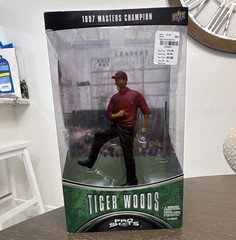 Upper Deck Pro Shots 2008 Tiger Woods 1997 Masters Champion Golf Figure