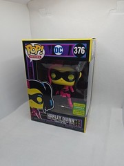 Funko Pop! Vinyl: DC Universe – Harley Quinn 376 Blacklight Summer Convention Ex