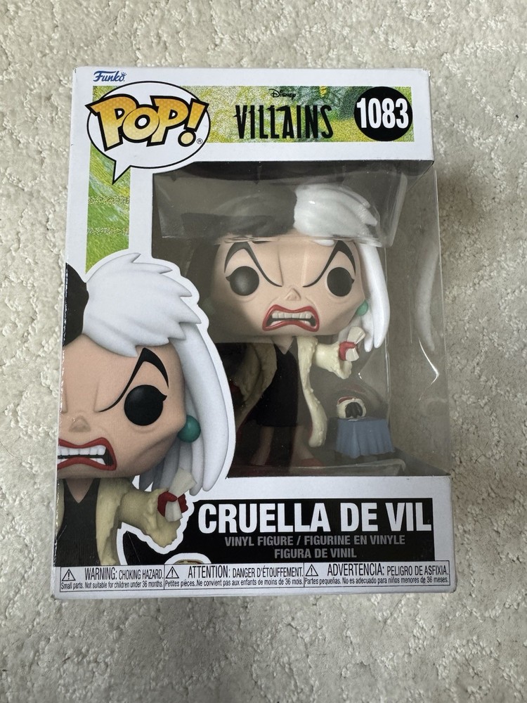 Funko POP! Disney Villains Cruella De Vil #1083 W/ Protector