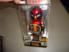 Funko Hikari: Marvel – Deadpool (Cosmic Powers) (Metallic) -I OF 1750