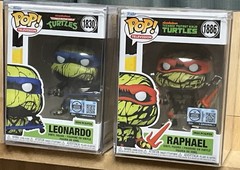 Raphael & Leonardo Funko Pop! Television TMNT LE Royalty 3500 Pieces Nickelodeon