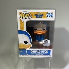 Funko Pop Disney Donald Duck #769 Funko Flagship Store Exclusive + Protector