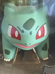 Pokemon Bulbasaur Select Vinyl Figure – 8-Inch Figure Made from Vinyl