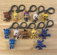 Five Nights at Freddy’s 2016 Mini Figure Keychain Lot of 12