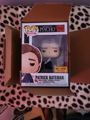Funko Pop! American Psycho Patrick Bateman Hot Topic Exclusi CARDBOARD Protector