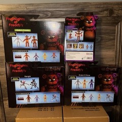 Five Nights at Freddy’s Endo Series Figures Monty Roxy Mangle Chica Freddy FNaF