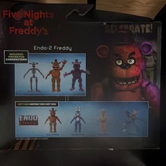 Jazwares FNAF ENDO Series Toy Freddy & VR Freddy 2-Pack Glowing Eyes FNF0117