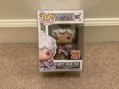 Funko POP! One Piece Gear 5 Luffy #1607 Pearlescent Pop & Tee Exclusive Figure
