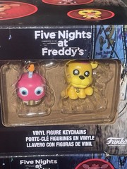 Five Nights at Freddy’s Mystery Pocket Pop Keychain Display Case Fredbear FNaF