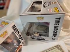 Funko Pop! ~ BACK TO THE FUTURE – MARTY MCFLY 49 ~ TIME MACHINE 02