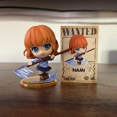 Hot Toys Cosbi Netflix One Piece Nami w/card box Cosbaby