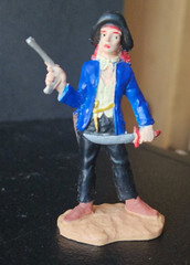PIRATE FIGURES. MISC DETAILED SET. LADY PIRATE, PIRATE, SITTING SKELETON. SAFARI