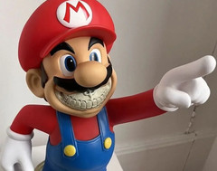Ron English x MINDstyle x 8DEUCE8 “Mario Grin” Metallic Edition Vinyl Figure