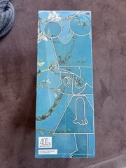 POP MART MEGA ROYAL MOLLY Van Gogh Museum Almond Blossom 400% Figure