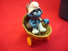 1983 SCHLEICH – SUPER SMURFS – HELICOPTER – CAST VINYL – NICE CONDITION