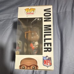 Funko Pop! Football Von Miller Broncos NFL #60 Standard Vinyl Figure