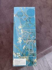 POP MART MEGA ROYAL MOLLY Van Gogh Museum Almond Blossom 400% Figure