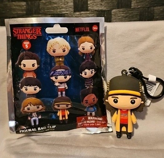 NEW Stranger Things Series 5 Bag Clip Featuring Dustin Henderson – NEW / OPEN