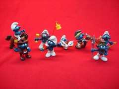 1979 – 1982 8 PC. LOT SMURFS -MISC. SUBJECT FIGURES CAST VINYL – NICE CONDITION