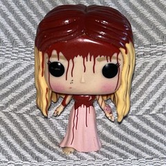 Funko Pop Horror Movies Custom Carrie Bloody Vaulted 467 oob loose A4