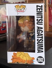 CHASE Funko Pop! Premium: ZENITSU AGATSUMA #2502 (Kimetsu no Yaiba) GITD