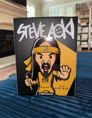 Steve Aoki Dim Mak (Bruce Lee) MINDstyle Vinyl Figure (Limited To 888) Very Rare