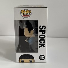 SPOCK w/CAT EXCLUSIVE Funko Pop! 1142 w/Protector Star Trek TOS Original Series