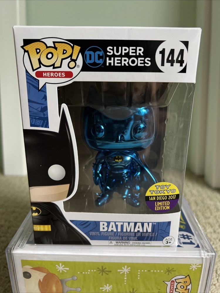 Funko Pop – Batman Blue Chrome Toy Tokyo SDCC – San Diego 2017 With Hard Case