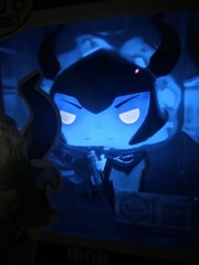 New Funko Pop Solo Leveling IRON #2021 Glow Chase Amazon Exclusive & Protector