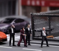 EY 1:64 Painted Figure Model Miniature Resin Diorama Bodyguard Security BN