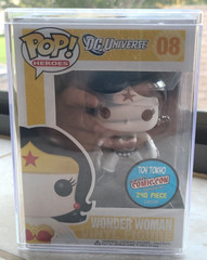 Wonder Woman #08 (Black and White) Funko Pop! Toy Tokyo 2010 NYCC exclusive