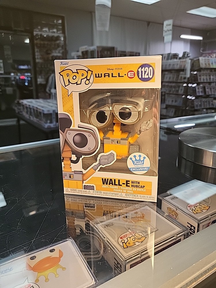Funko Pop! Vinyl: Pixar – Wall-E with Hubcap Exclusive #1121 Ships W/ Protector