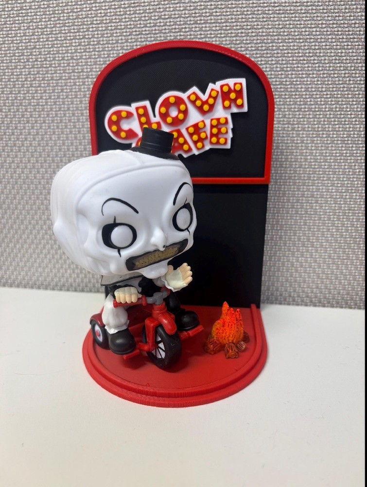 Clown Cafe Display Stand for Terrifier Art the Clown Funko Pop!