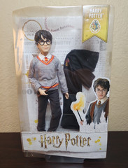 Harry Potter Mattel Wizarding World Doll FYM50 w/ Wand Robe Box Gryffindor 2018
