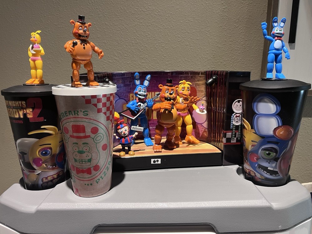 FNAF 2 Complete Movie Theater Collectors Stage Bucket + Freddy Bonnie Chica Cup