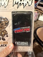 Hot Actor Raw man Kings Gold Black NYCC 2023 Exclusive And Other Freebies