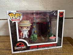 Funko Pop! Town JOHN HAMMOND WITH GATES #30 Jurassic Park Target Exlcusive HTF
