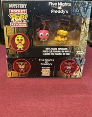 Five Nights at Freddy’s Mystery Pocket Pop Display Case Keychain With 2 Funko!