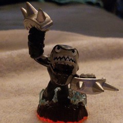 Skylanders Chop Chop Figure Translucent Black/Silver/Orange/Blue Cert W4125