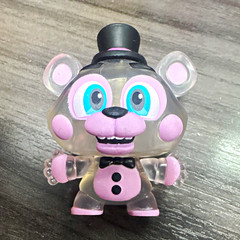 Funko Helpy Vinyl figure pizzeria simulator mystery mini
