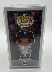 FUNKO POP! MLB AARON JUDGE NEW YORK YANKEES VINYL FIGURE #04 BRAND NEW W/CASE