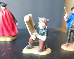 PIRATE FIGURES. MISC DETAILED SET. LADY PIRATE, PIRATE, SITTING SKELETON. SAFARI